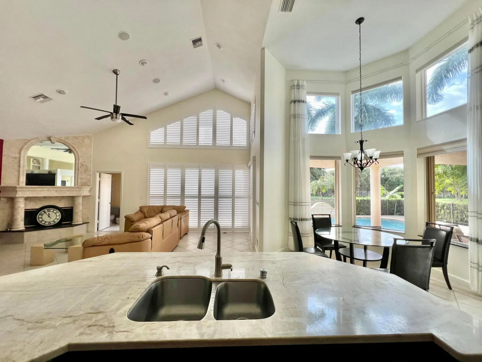 6662 Newport Lake Circle photo 7